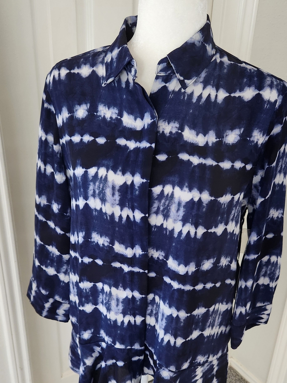 Womens Simple Vera Wang Multicolor Blouse Size Small